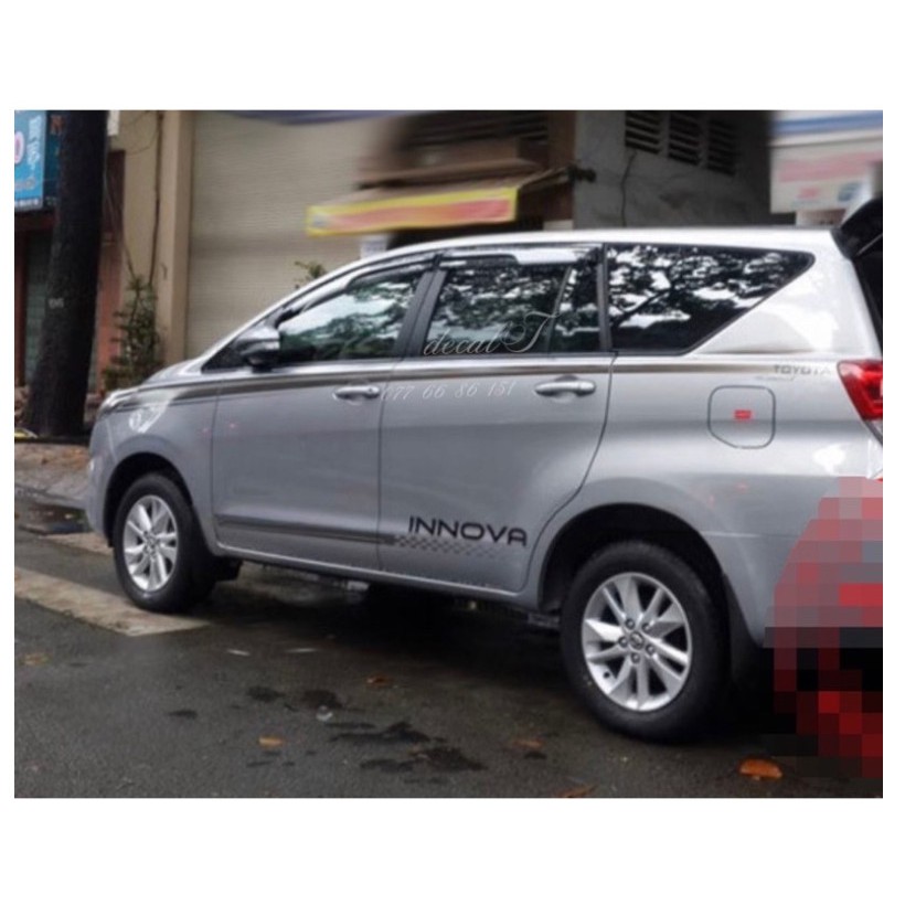 Tem dán sườn xe Innova mẫu mới