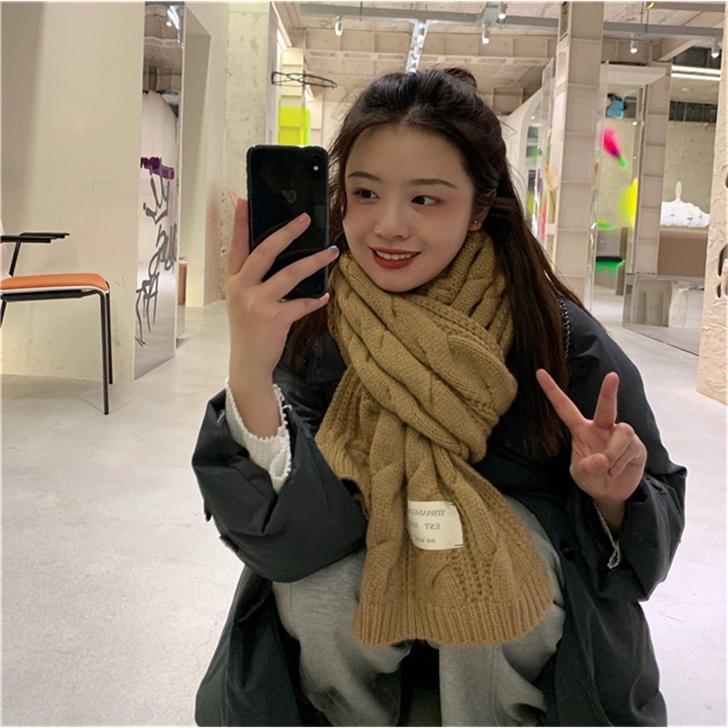 Khăn choàng len dài giữ ấm mùa đông cho nữ