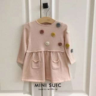 Váy len quả bông zara
