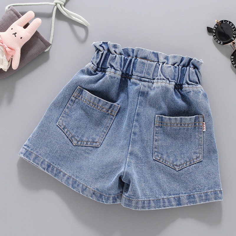 Quần Short Jean Viền Bèo Đính Ngọc Trai Thời Trang Cho Bé 3-7 Tuổi