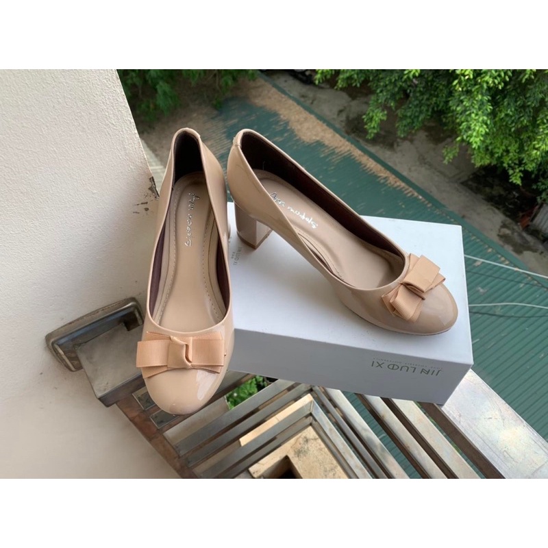 Giầy gót trụ nơ vải xếp siêu xinh