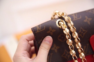 Túi xách nữ sang chảnh Lv