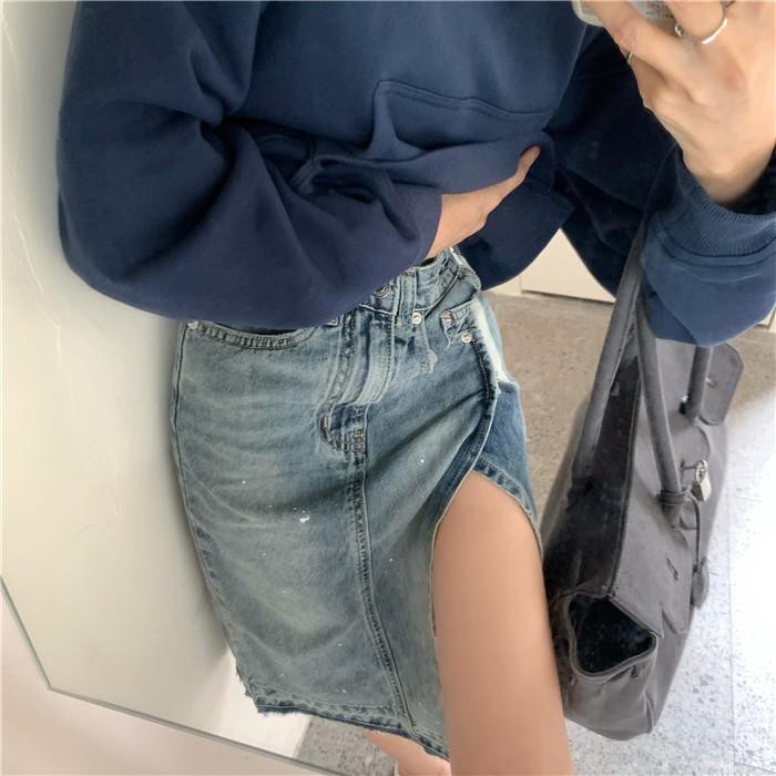 Bộ Áo Hoodie Cánh Dơi Dáng Rộng + Chân Váy Denim Lưng Cao Xẻ Tà Cá Tính