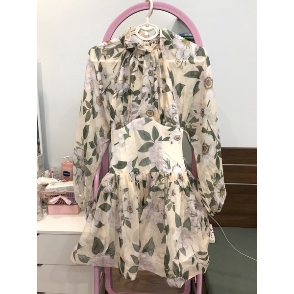 Váy DearJose Fly To The Moon hoa trà