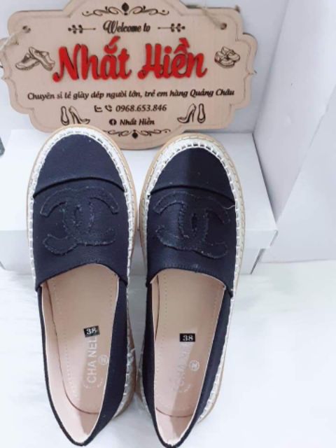 Giày slip on vải thêu ny siêu đẹp. Ảnh chụp thật 100% . Siêu đẹp | BigBuy360 - bigbuy360.vn