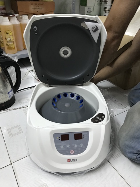 Máy li tâm Dlab 12 ống làm PRP cho spa - bảo hành 12 tháng