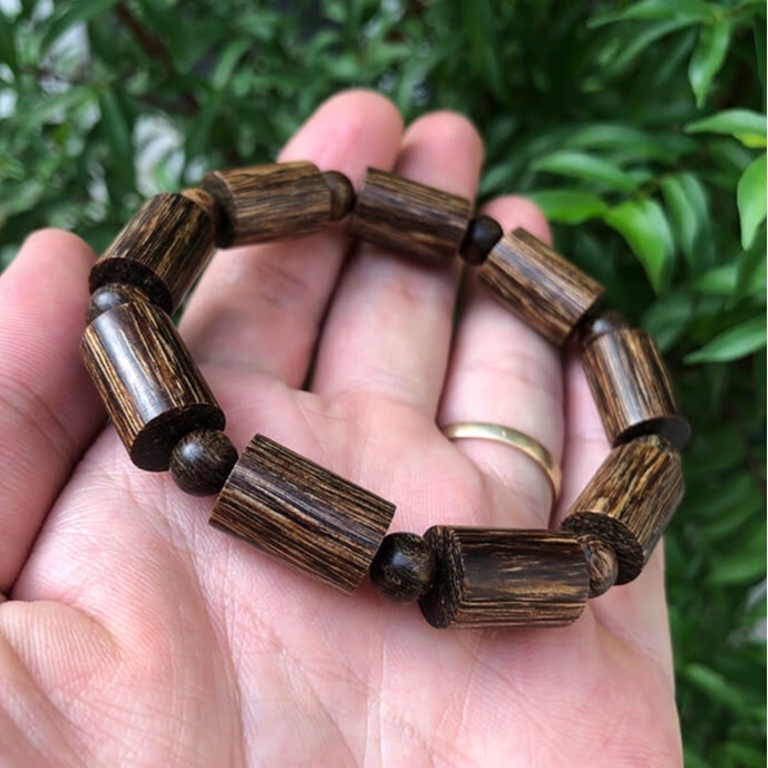 Vòng trầm hương đốt trúc sánh chìm cho nam (seri 10 ly -dũng042