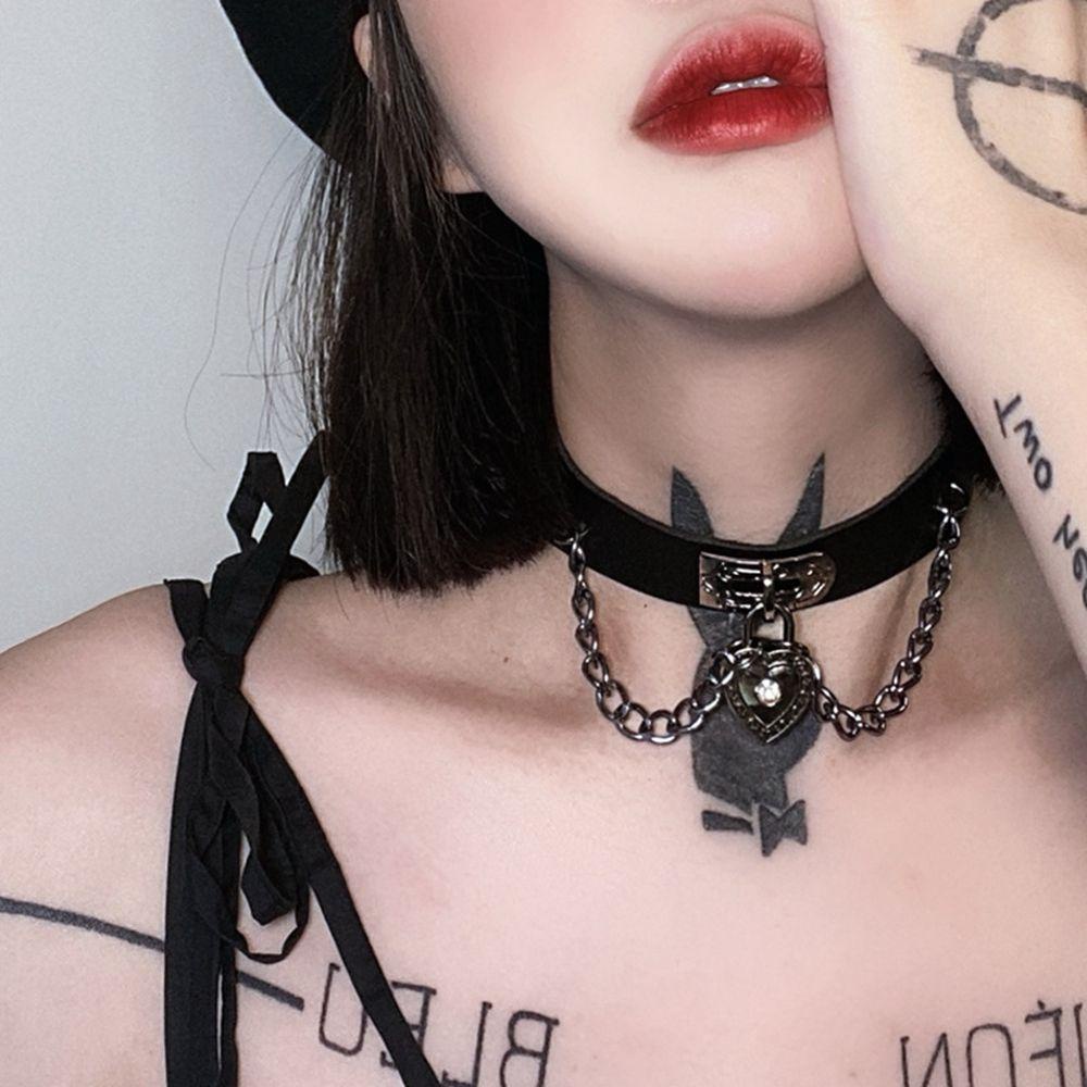 Vòng Cổ Choker Bằng Da PU Mặt Trái Tim Phong Cách Gothic Thời Trang Cho Nữ