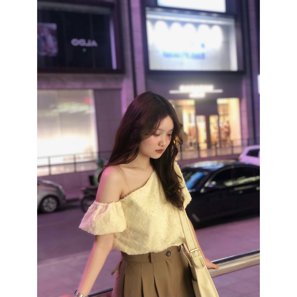 Áo lệch vai nữ tay bồng tơ hoa 2 lớp mềm mịn hàng thiết kế cao cấp Hottrend LICA - A33
