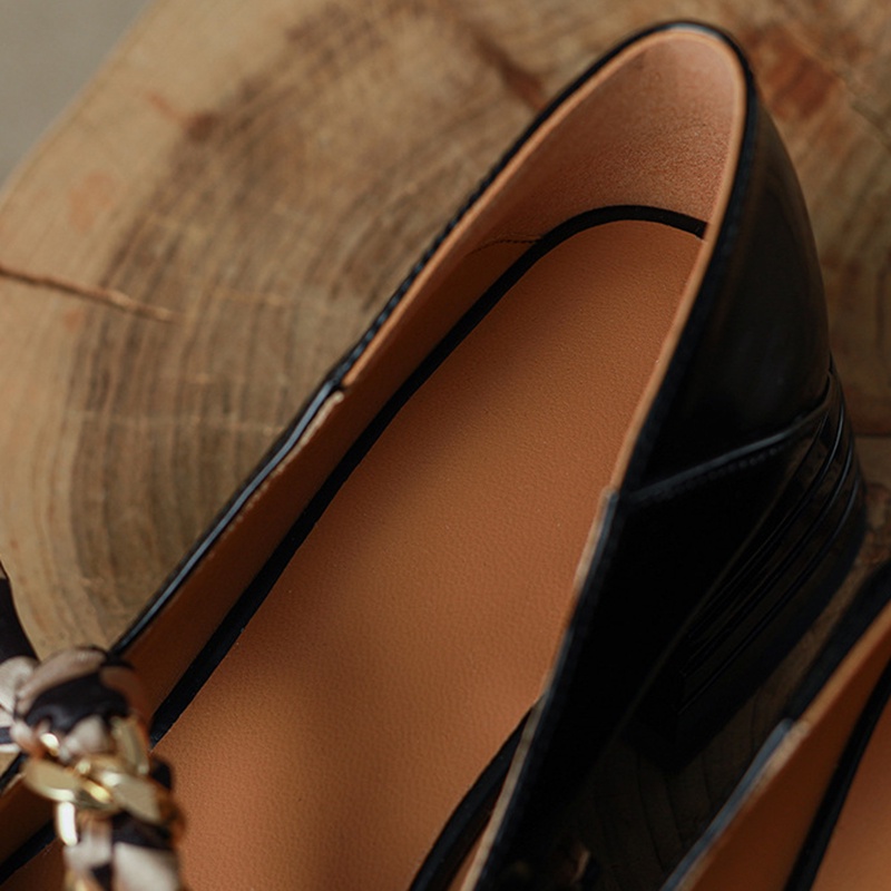 Giày cao gót IELGY mũi vuông phối dây xích thời trang cho nữ