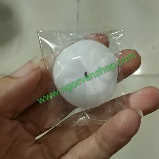 Sáp vuốt chỉ thêu hoa mai