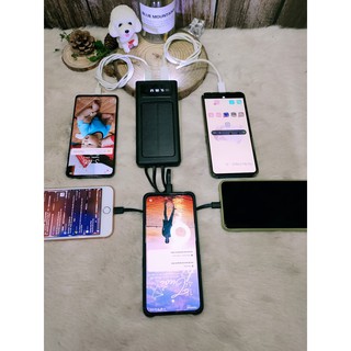 Sạc Dự Phòng Năng Lượng Mặt Trời Kèm 10000MAH 4 Dây Cáp (4 trong 1 ) Có Hiển Thị Sạc Đa Năng Cùng Lúc nhiều điện thoại