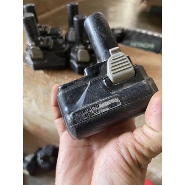 Pin hitachi 10,8v hàng bãi zin