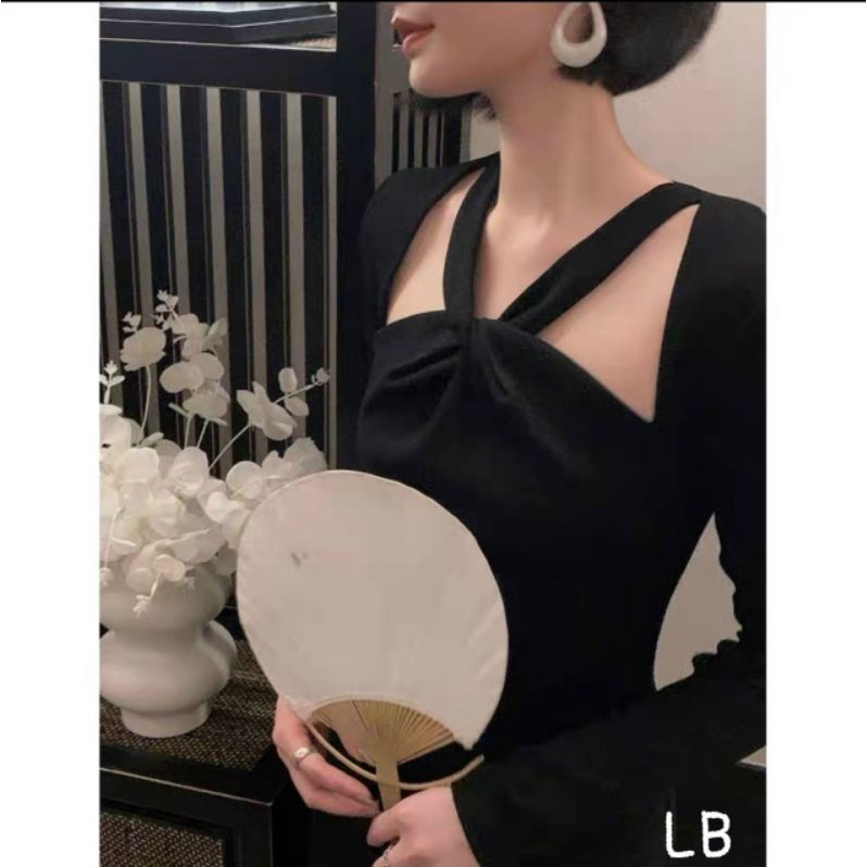 🧡 váy len tăm xoắn cổ cực chanh xả💯💯