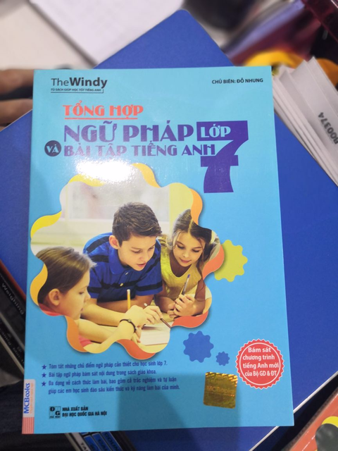 Sách - Tổng Hợp Ngữ Pháp Và Bài Tập Tiếng Anh Lớp 7 (Tái bản 2018) | BigBuy360 - bigbuy360.vn