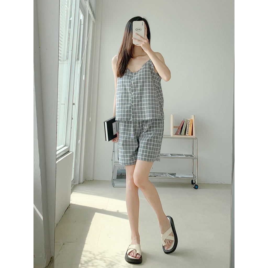 Bộ Đồ Ngủ Pijama Hai Dây Nút LEO's clothing DB12 | BigBuy360 - bigbuy360.vn