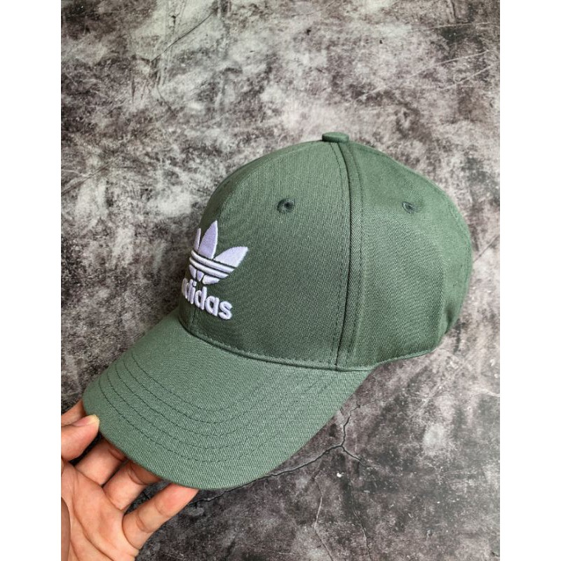 Mũ Adidas xanh rêu ba lá trắng - Mũ lưỡi trai adidas - Nón kết thời trang nam, nữ/TREFOIL BASEBALL CAP IN GREEN
