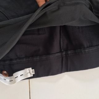 Quần bầu ngố nâng mông