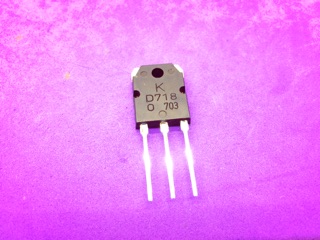 Transistor D718 (2 cái)