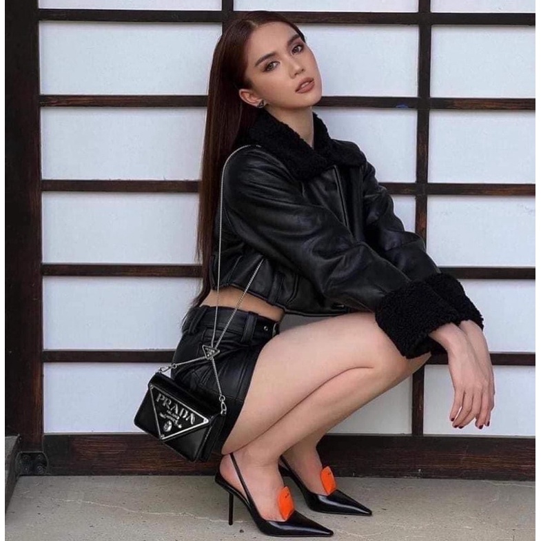 Túi xách prada da bóng dây xích ngọc trinh