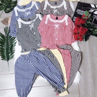 Bộ pizama kẻ bé gái