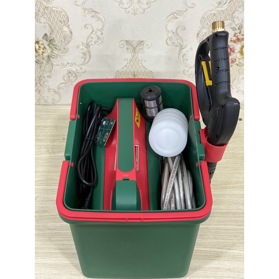 Máy rửa xe DEKTON Dk-CWR 2300FB-Công suất 2300w - Đi kèm 1 thùng nhựa.BH 12T