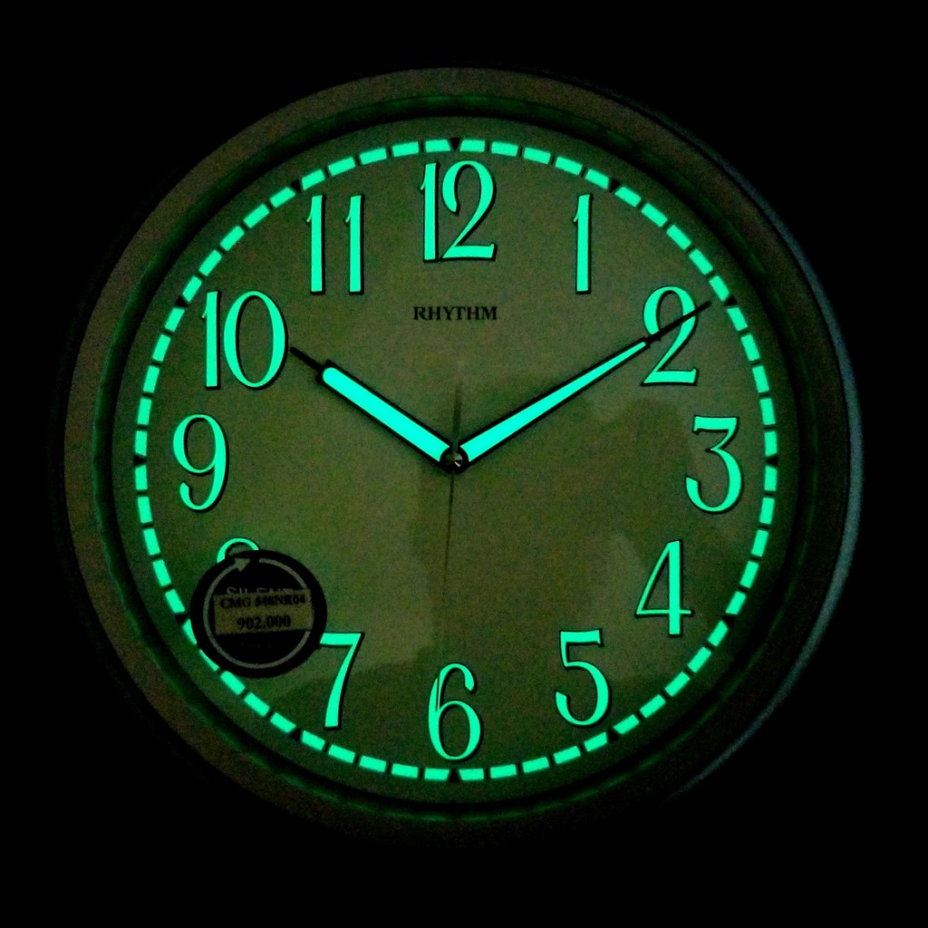 Đồng hồ Treo tường Dạ quang Sáng Rhythm CMG548 Nhật Bản