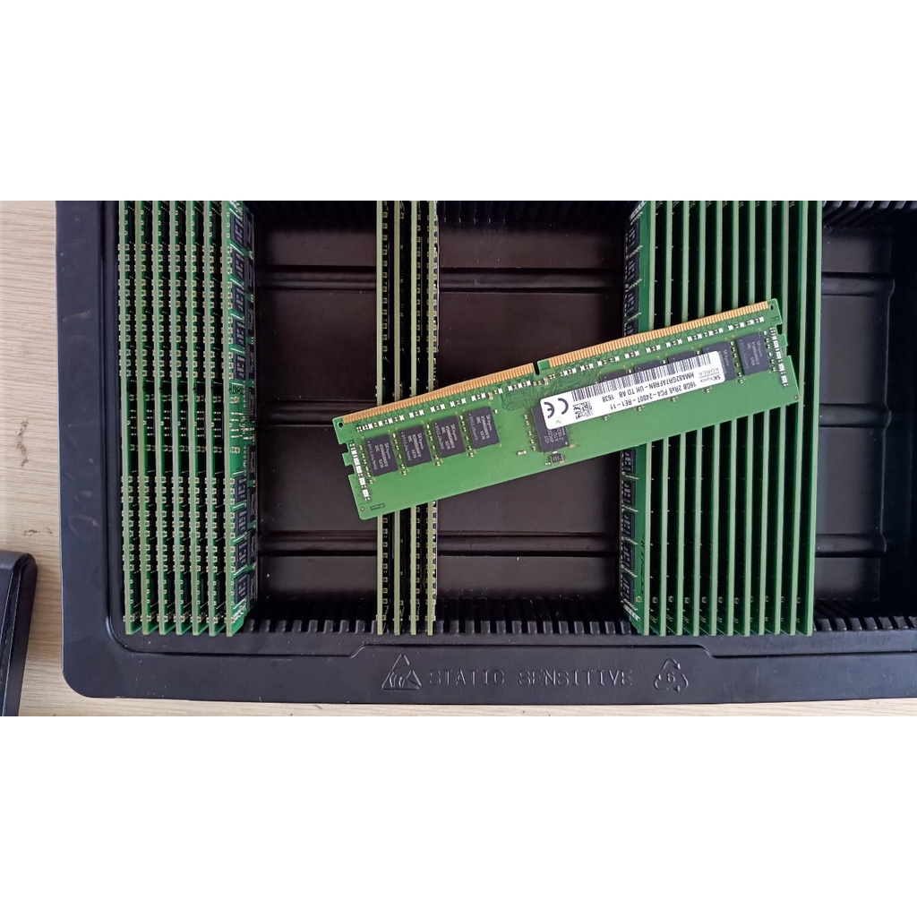 RAM SAMSUNG 16GB DDR4 / BUS 2400 ECC REG