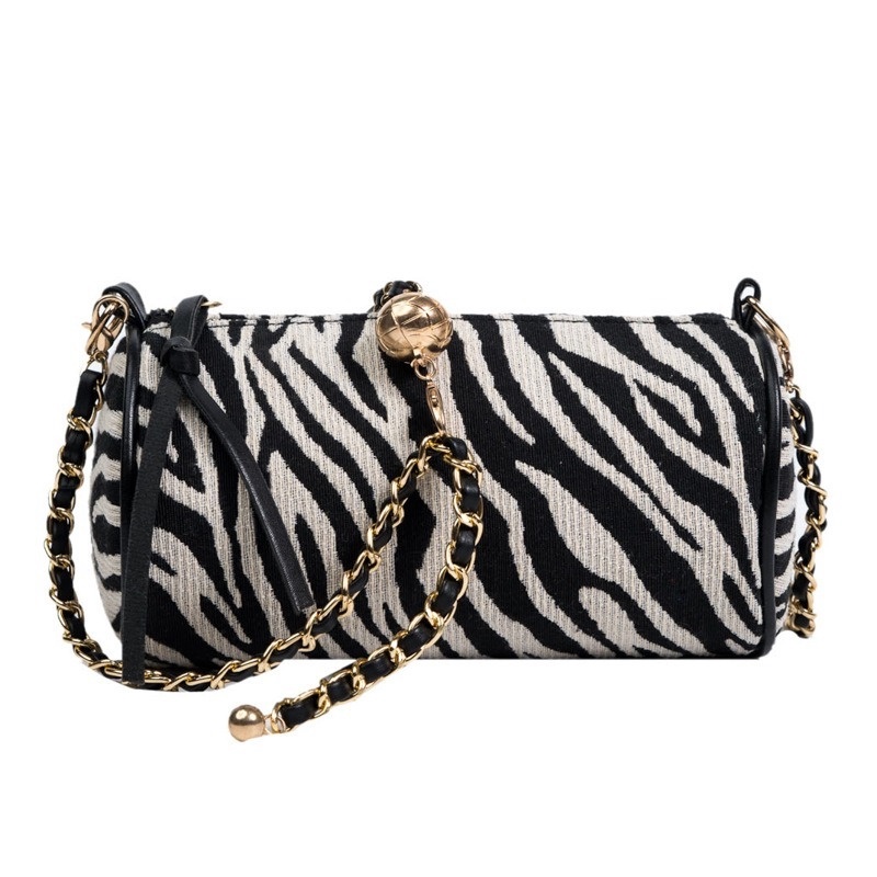 Túi Xách Tròn Nhỏ Màu Trơn Thêu Họa Tiết Thời Trang 2022 NB00417