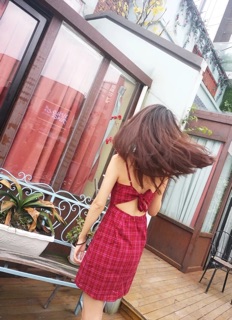 Váy hai dây caro đỏ