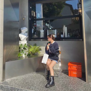 Boots giày dr martins da màu trắng đen cao cấp