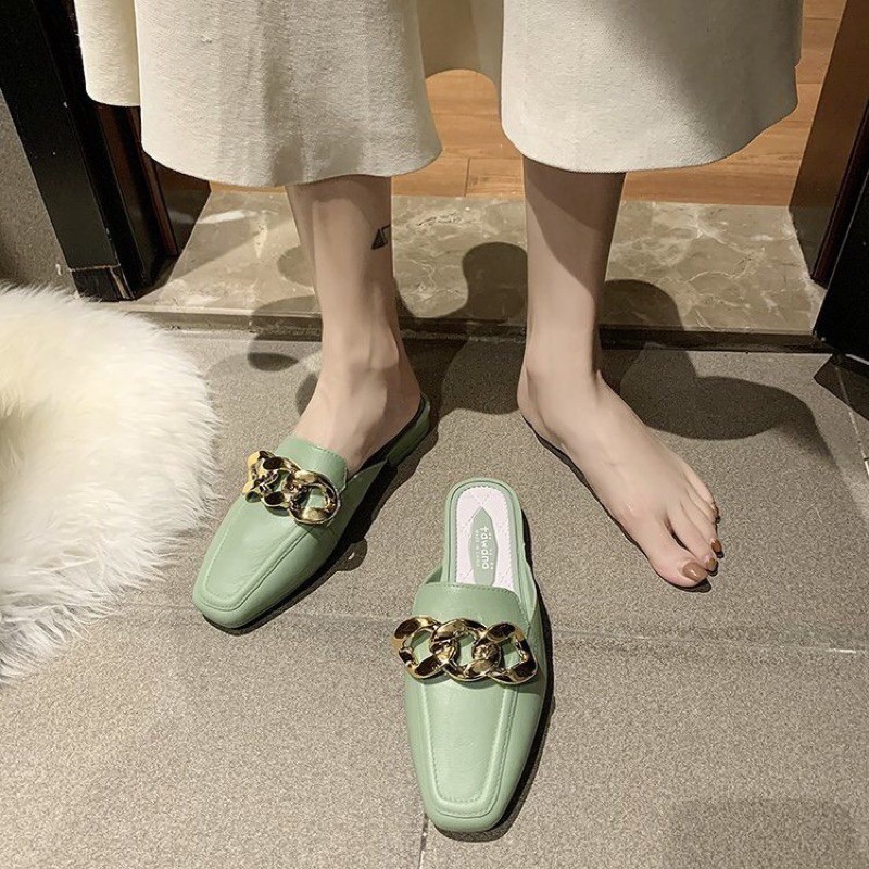 Giày nhựa dẻo thời trang dáng sục quai xích | BigBuy360 - bigbuy360.vn