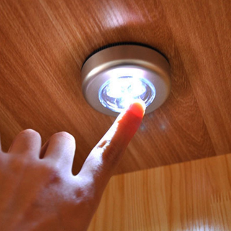 Set 3 đèn LED cảm biến ánh sáng PIR gắn tường tiện dụng