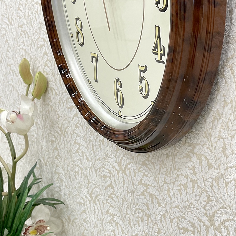 Đồng hồ treo tường Nhật Bản Rhythm CMG712NR06 Kt 32.2 x 39.0 x 5.3cm, 900g Vỏ nhựa. Dùng Pin.