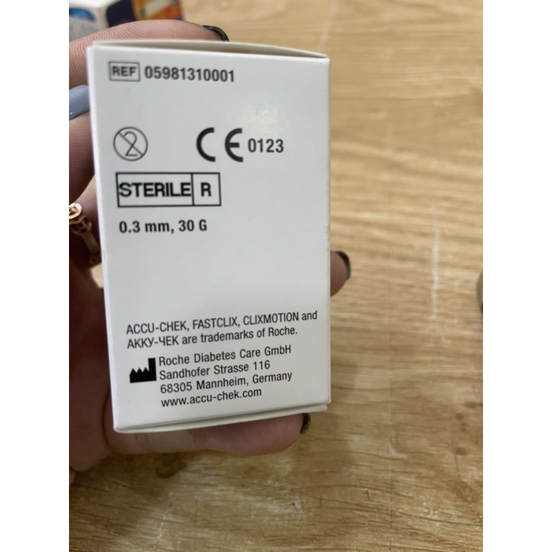 Kim lấy máu Accuchek Perfoma