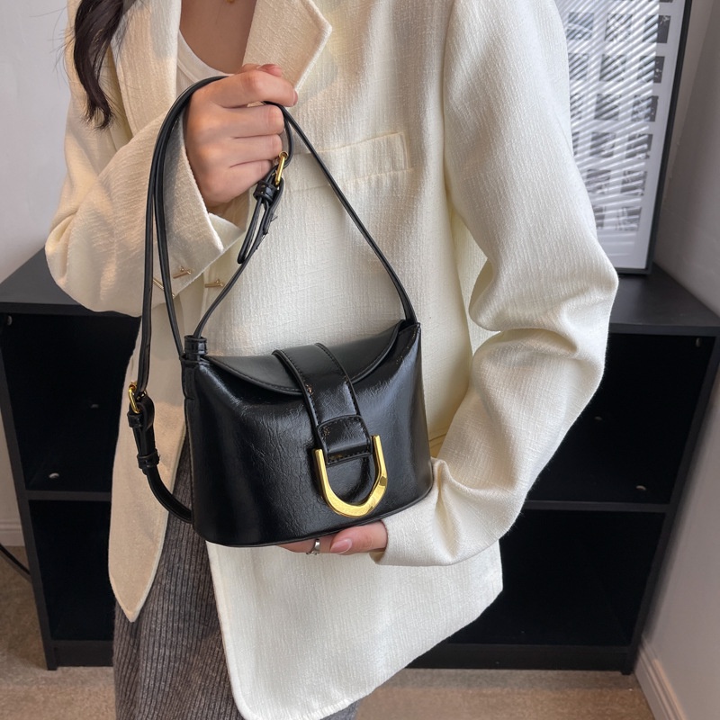 Túi Đeo Chéo Cài Nút Phong Cách Pháp Hàng Mới 2022