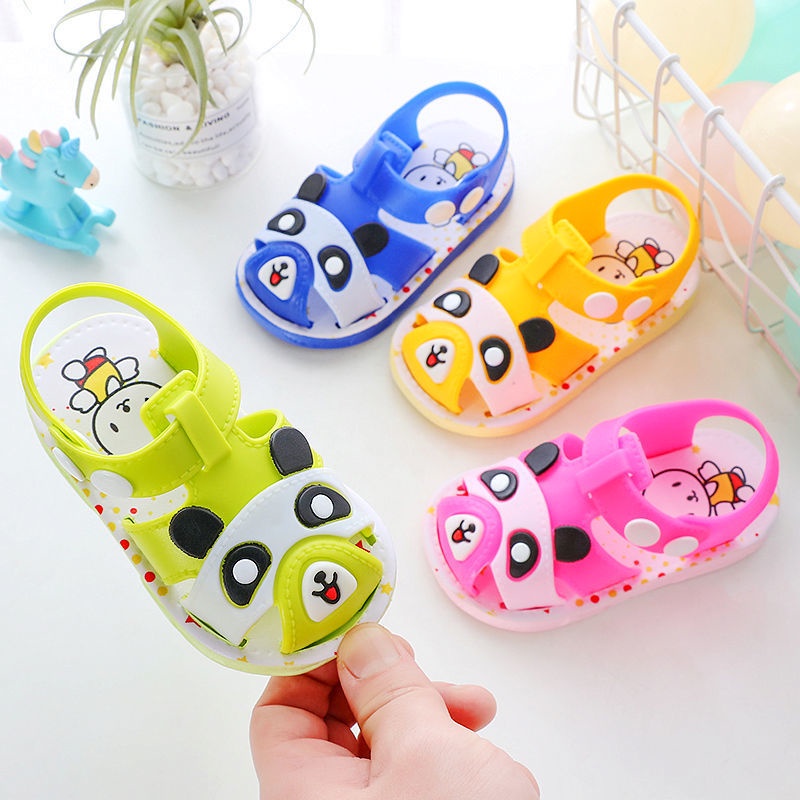 Dép Sandal Rọ Gấu Panda Mềm Êm Chống Trượt Cho Bé