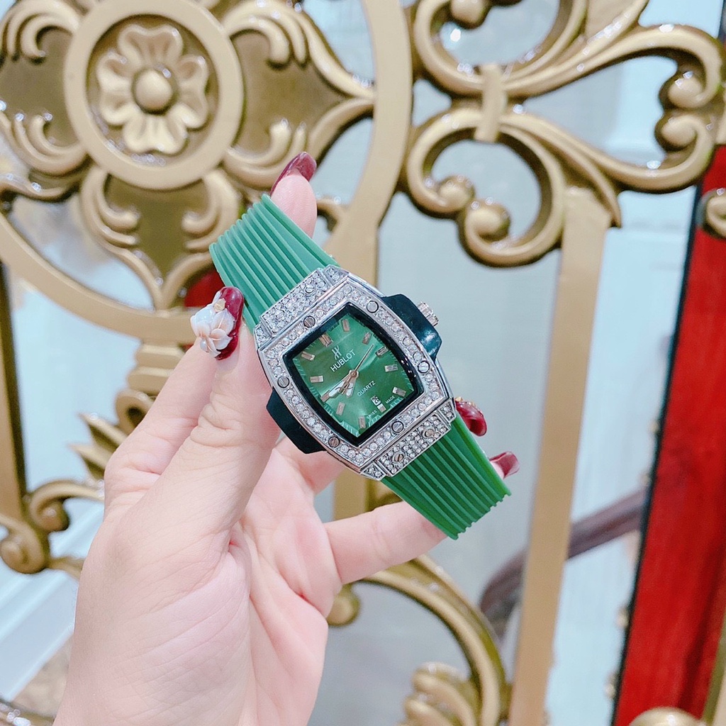 Đồng Hồ Đeo Tay Nữ Hublot Dây Cao Su Silicon Mặt Vuông Thời Trang Hàng Đẹp Cao Cấp Chống Nước Bảo Hành 12 Tháng  -DH 02 | BigBuy360 - bigbuy360.vn