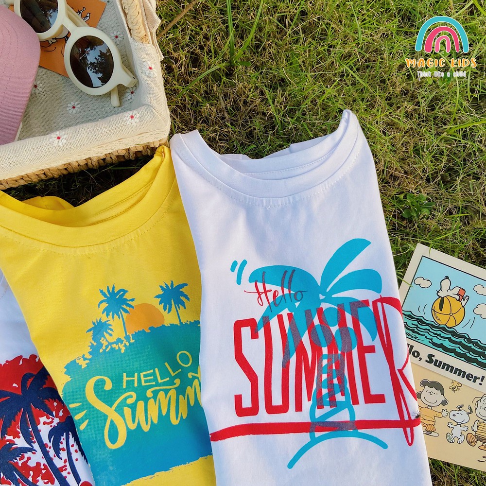 Áo thun cho bé cộc tay đi biển Hello Summer họa tiết dễ thương cho trẻ em Ao21005 - Magickids