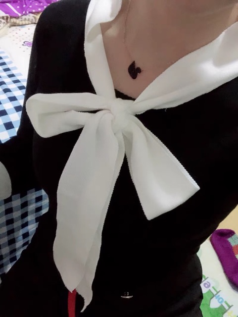 Áo len cổ nơ tay gấp đính cúc ngọc Style Hàn quốc