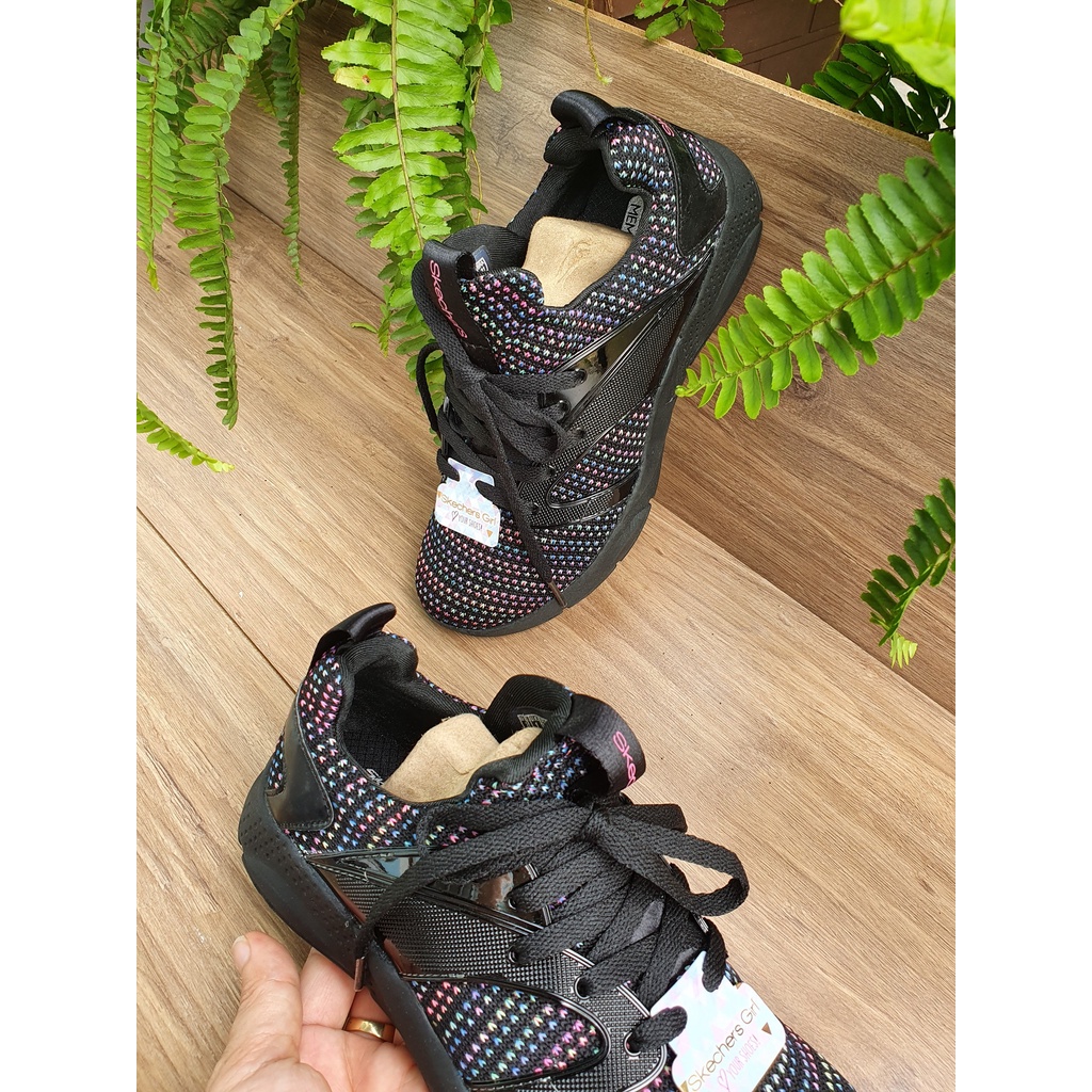 Giày thể thao /sneakers SKECHERS trẻ em sz 29 đến 33.5