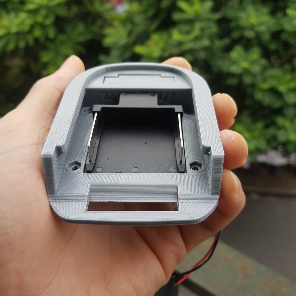 Đế chuyển pin makita chân gài