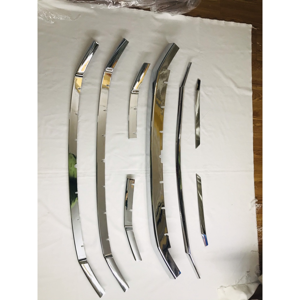 Ốp mặt ca lăng Toyota Innova 2017-2020, Ốp trang trí mặt ca lăng Innova 2017-2020, mạ crom cao cấp