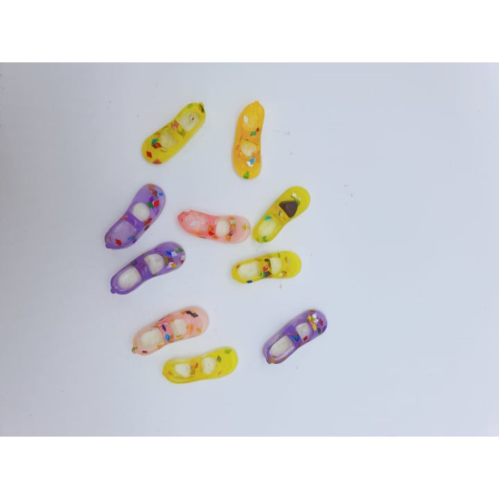 Charm chiếc giày