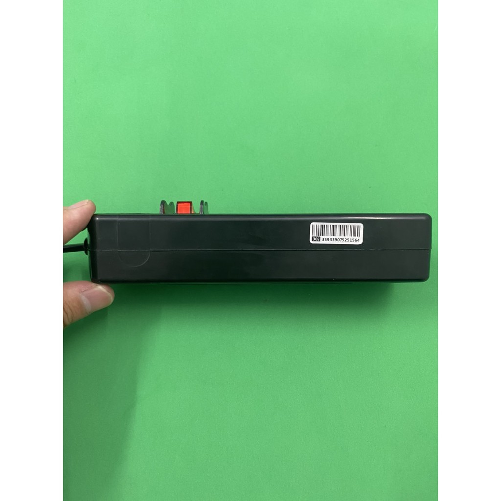 Thiết Bị Định Vị GPS Ổ Điện Li Oa  Cao Cấp - Có Ghi Âm  - Định Vị - Sử Dụng App Gps365