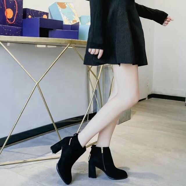 Boots Da Lộn gót Vuông Cao 7cm