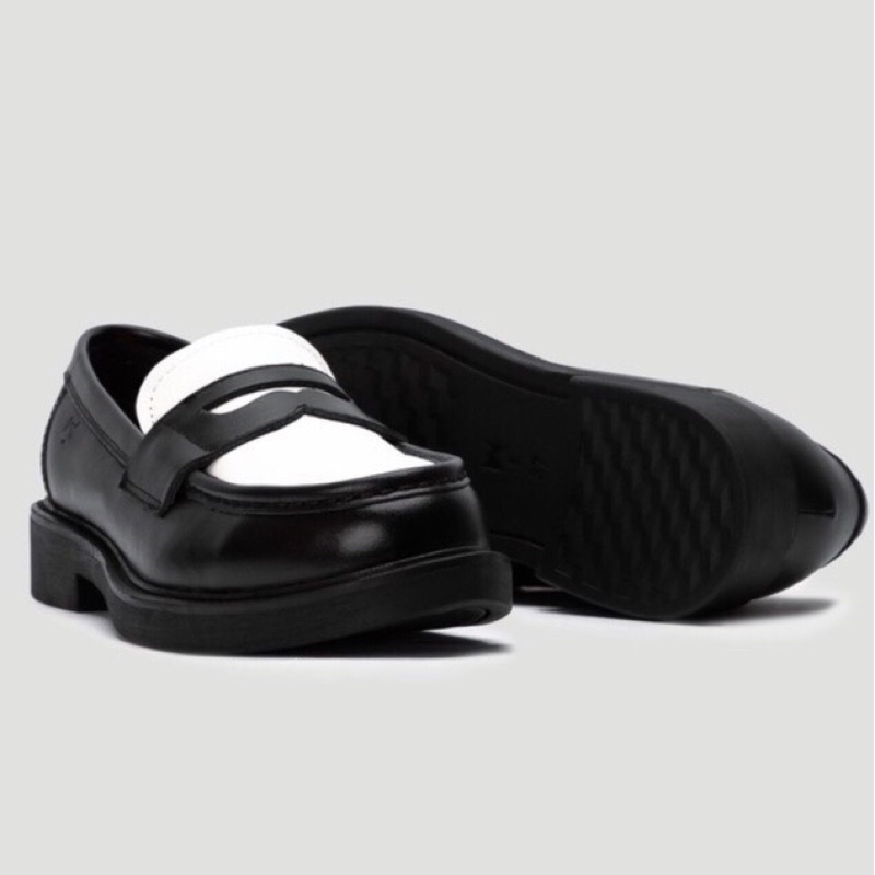 Giày Penny Loafer Black White da nguyên tấm, Giày Sơn Tùng Đế Phíp Cao Cấp | BigBuy360 - bigbuy360.vn