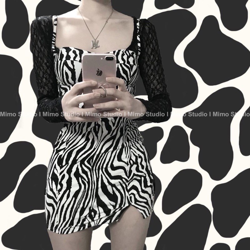 Đầm ôm 2 dây xẻ đùi hoạ tiết ngựa vằn | BigBuy360 - bigbuy360.vn