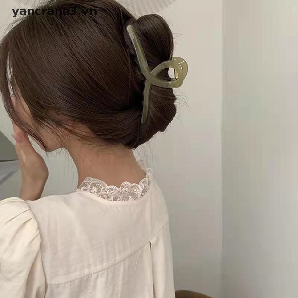 Kẹp Tóc Dạng Đĩa Chéo Bằng Acrylic Nhám 3.vn