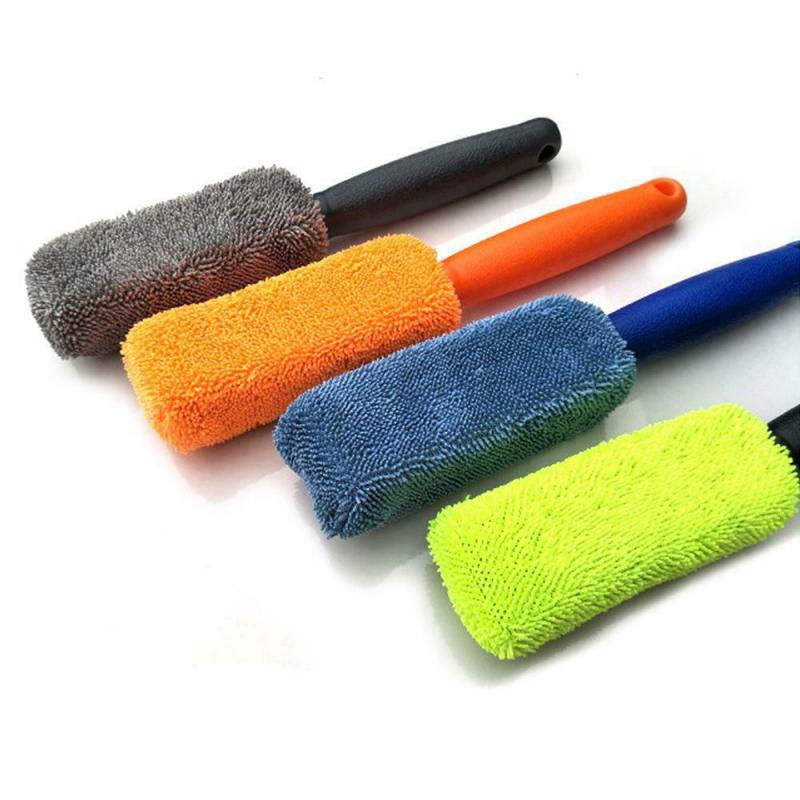 Cọ Vệ Sinh Bánh Xe Hơi Có Tay Cầm Bằng Nhựa Tiện Dụng